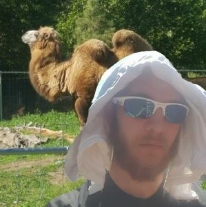 Meet your Posher, Andrew